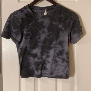 Alice + Olivia thunder crop tee